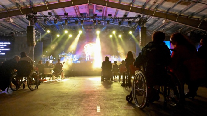 Una grande cornice di pubblico per “All-In Rock”, il primo concerto integrato mai organizzato in Italia