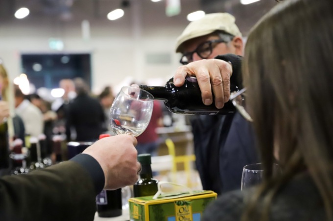 Un grande mercato del vino allestito alla Fiera Millenaria di Gonzaga