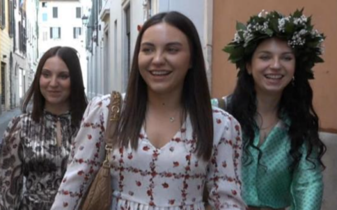Tre gemelle da record: Elisa, Claudia e Roberta si sono laureate insieme con 110 e lode