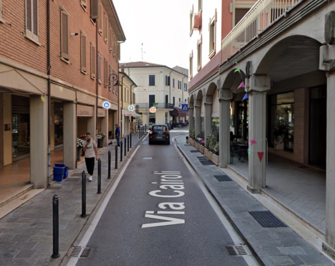 Preso a botte per strada da alcuni connazionali, 43enne tunisino in ospedale