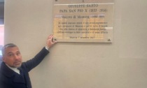 La stazione di Mantova intitolata a San Pio X, l'assessore Lucente: "Un messaggio di pace"