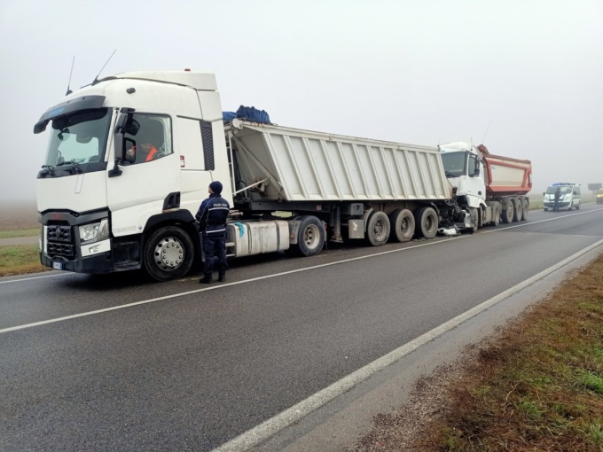Tamponamento tra due camion e auto: Padana inferiore bloccata a Curtatone