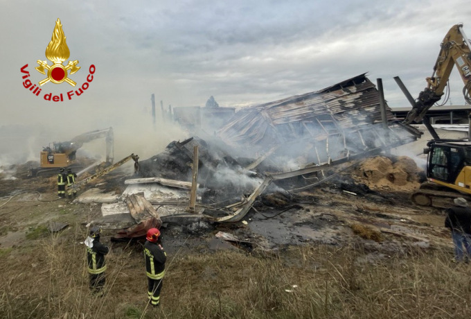 “Manca il personale”: scatta la protesta dei vigili del fuoco di Mantova