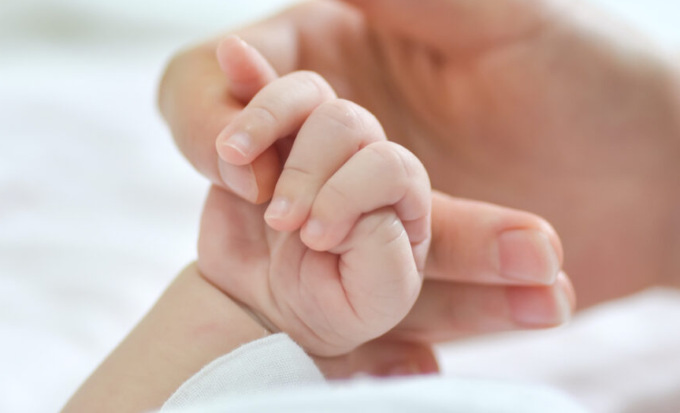 Tragedia nel Mantovano, bimba muore a 2 mesi per una bronchiolite