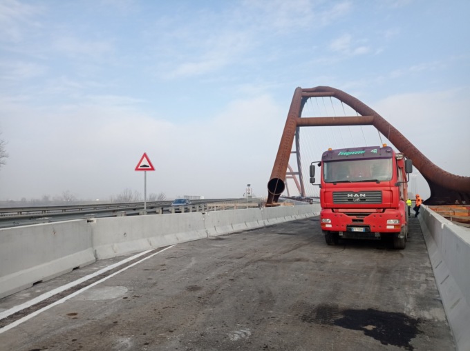 Nuovo ponte San Benedetto Po, conto alla rovescia per l’apertura al traffico
