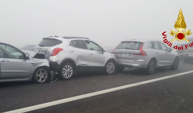 Sabato di tamponamenti in A22 per la nebbia: 60 coinvolti, 11 feriti tra cui un minorenne