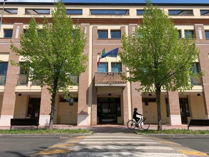 Svolta green per il municipio di Suzzara: sul tetto arriva l’impianto fotovoltaico