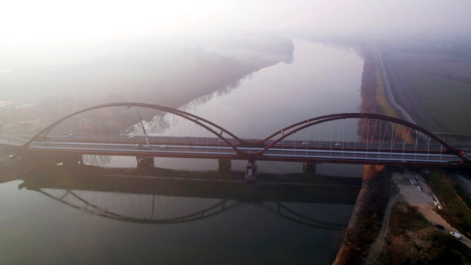 Adesso il ponte di San Benedetto è aperto… Ma è travolto dalle lamentele