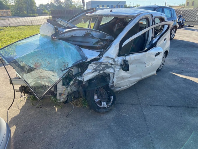 Schianto nella notte all’incrocio: morte una 73enne e una 80enne