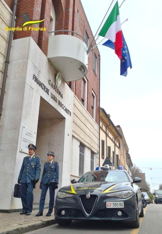 La sede della guardia di finanza di Mantova