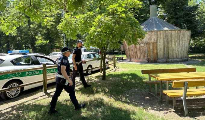 Fermato nei giardini del quartiere Paiolo, addosso il “kit dello spacciatore”