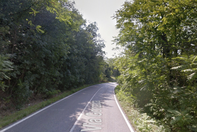 Perde il controllo e cade dalla moto a Ponti sul Mincio, 31enne in ospedale