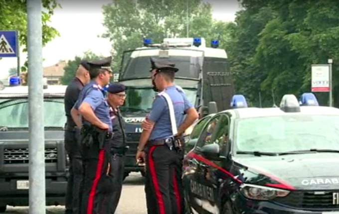 Sparatoria tra giostrai e omicidio a Villafranca: il killer si costituisce ai Cc di Mantova