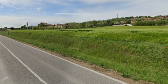 Incidente stradale, motociclista 68enne trovato senza vita dall’amico