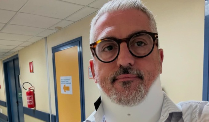 Il sindaco di Mantova coinvolto in un incidente sulla A22: “Una gran botta, ma siamo tutti illesi”