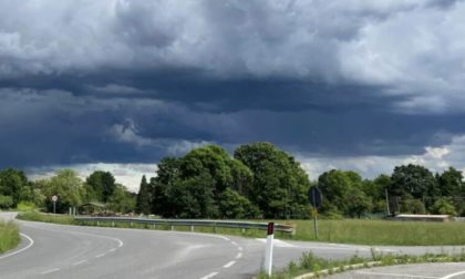 Allerta meteo gialla in provincia di Mantova per rischio rovesci e temporali