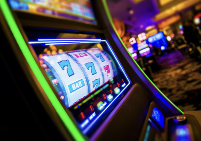 Pagamenti sospetti, sale giochi nei guai in provincia di Mantova