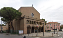 Minaccia prete di Rimini con un coltello e poi gli ruba 500 euro, 36enne mantovano arrestato