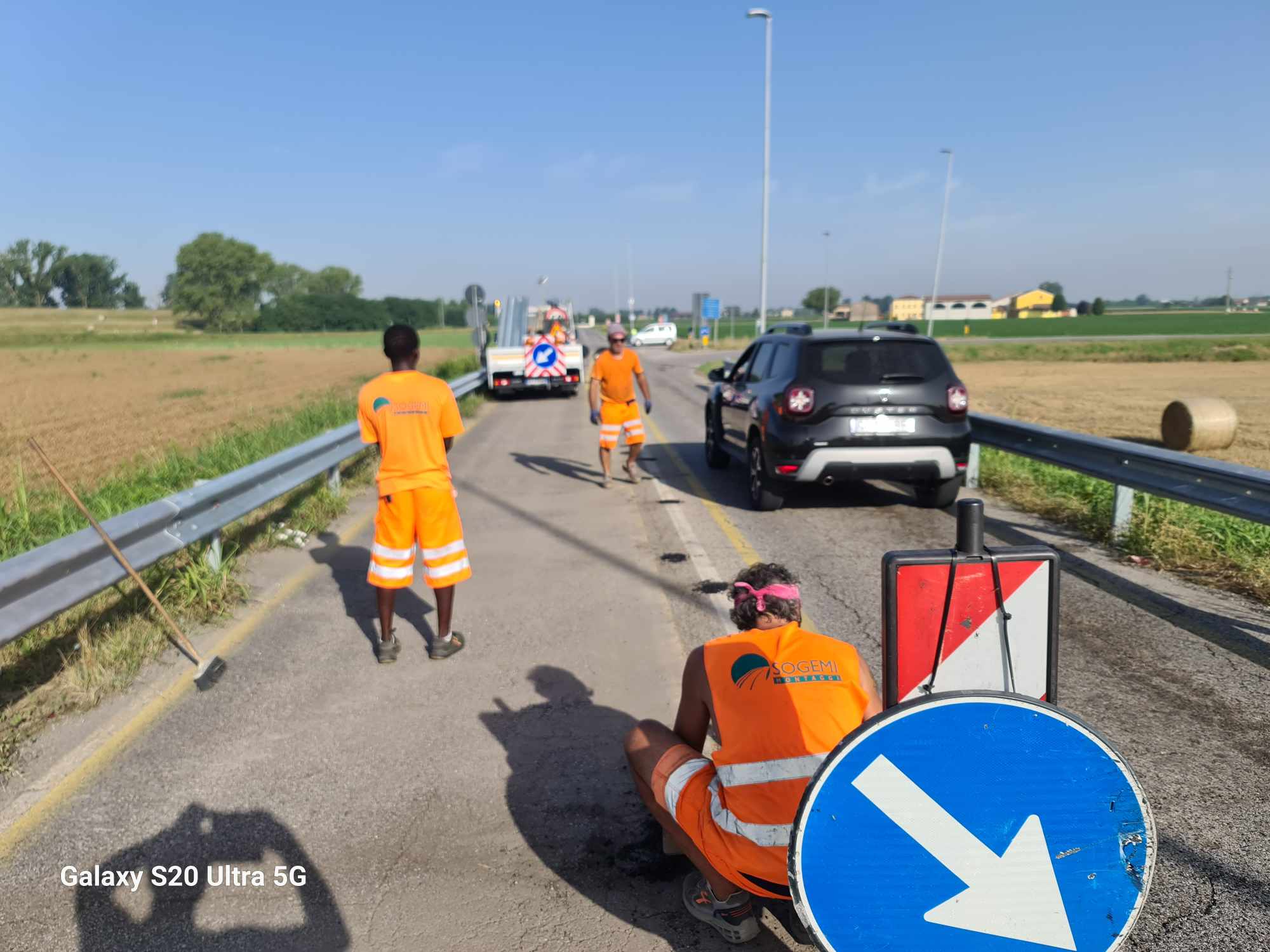 I lavori di rimozione delle barriere dai due imbocchi del ponte