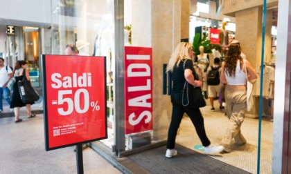 Saldi estivi 2024: dove fare shopping in provincia di Mantova e quali sono i capi più richiesti