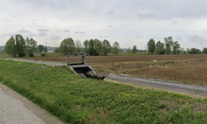 Trovato dai parenti con la faccia nell'acqua del canale, 78enne muore a Volta Mantovana