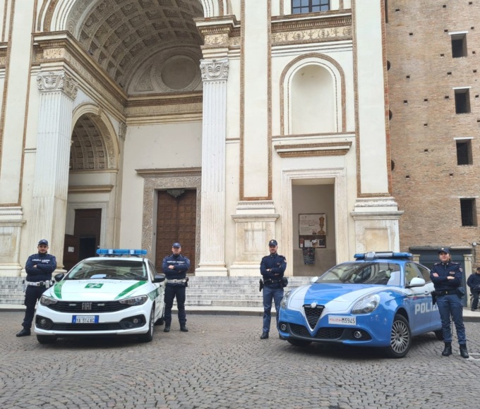 Spaccio e ricettazione: scattano un arresto e una denuncia (con anche il rimpatrio)