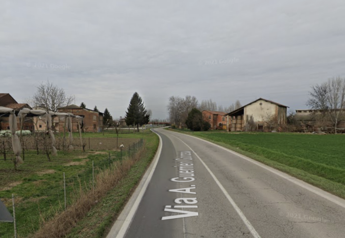 Scontro tra un’auto e una moto a Gonzaga, 26enne in ospedale con l’elicottero