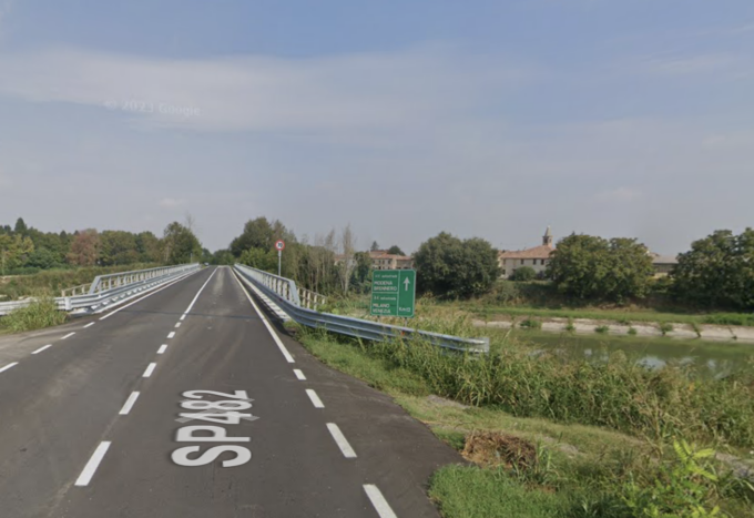 Scontro tra due auto a Roncoferraro, coinvolti quattro 20enni