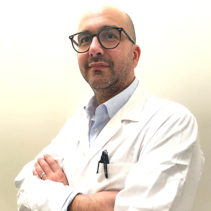 Il medico Paolo Mazza, direttore di Chirurgia Generale dell'ospedale Destra Secchia