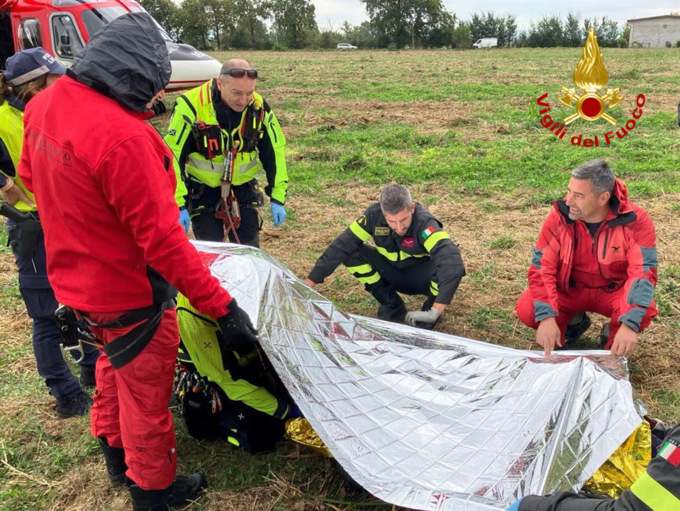 Coperto con erba e foglie: così l’87enne è sopravvissuto per due giorni in un fosso