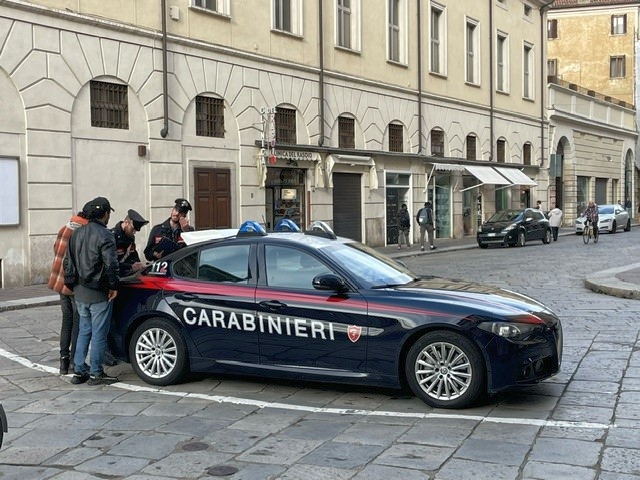 Controlli dei carabinieri in città: 7 segnalati quali assuntori e una multa per ubriachezza