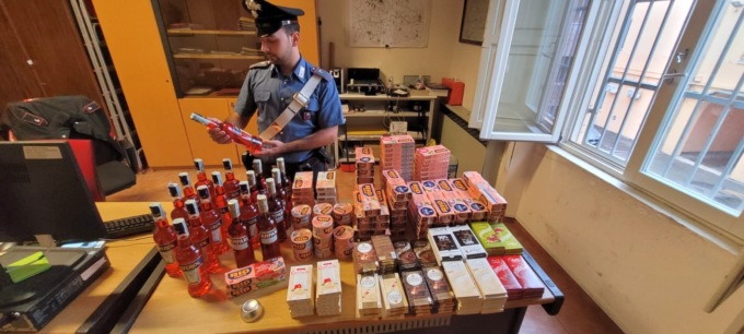 In auto con una spesa di oltre mille euro… gratis: tre denunciati dai carabinieri