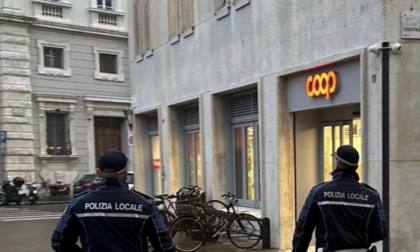 Furto alla Coop di Mantova, ladro 44enne beccato in via Principe Amedeo