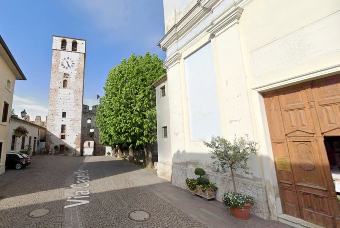 Sorpresa: il laghetto a forma di cuore di Castellaro Lagusello diventa pubblico