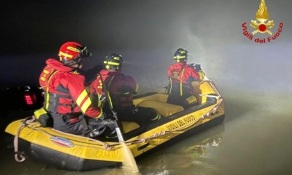 Turista di Liverpool si avventura in golena di Po tra Mantovano e Reggiano e si perde nella nebbia