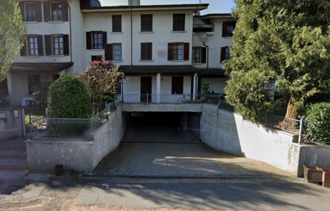 Omicidio a Suzzara, pensionato 79enne freddato a colpi di pistola nel garage di casa