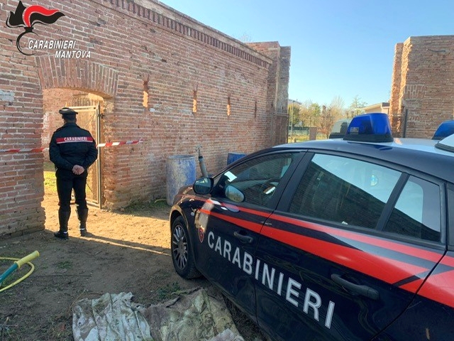 Le indagini sono a cura dei carabinieri di Roncoferraro (foto d'archivio)