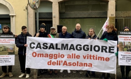 Mantovano muore per un incidente sull'Asolana, sit-in di protesta: "Fate la tangenziale Casalmaggiore"