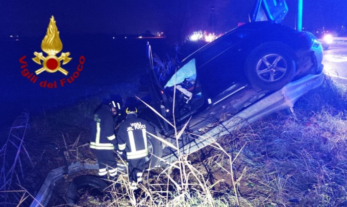 Incidente stradale sulla Strada Soave, tra i feriti anche una bambina di 7 anni