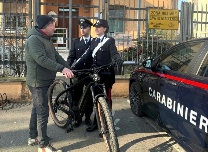 Gli rubano la bicicletta da 3mila euro: ritrovata dopo poco grazie al Gps