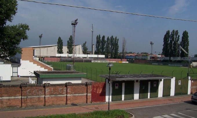Insulti e spintoni alla fine della partita, scoppia il caos allo Stadio Allodi di Suzzara
