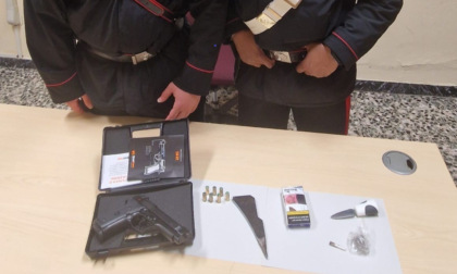 Aggressione vicino al parco di Moglia, rinvenuta una pistola in casa dei violenti