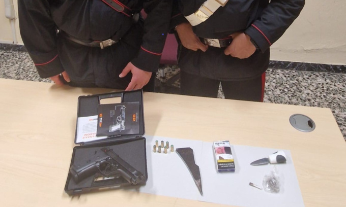 Aggressione vicino al parco di Moglia, rinvenuta una pistola in casa dei violenti
