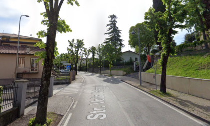 Esce di strada con l'auto e sbatte contro un muretto a Volta Mantovana, 19enne in ospedale