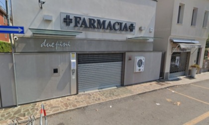 Colpito da malore improvviso, 76enne ha un infarto in farmacia