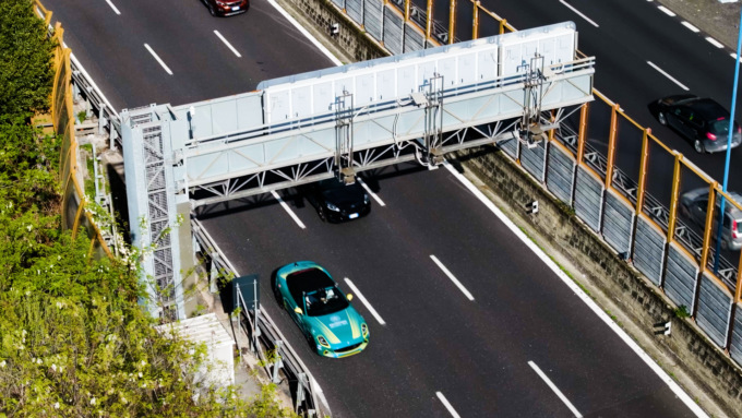 Autostrade per l’Italia lancia il primo servizio che suggerisce agli automobilisti la velocità ottimale
