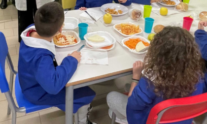 Mense scolastiche, aumentano i costi per le famiglie: quanto si spende in provincia di Mantova
