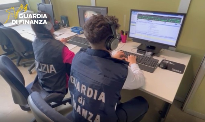 Indagini e intercettazioni da parte di finanza e polizia