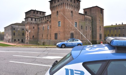"Il papà sta picchiando la mamma, aiutateci": la chiamata di una 11enne alla polizia