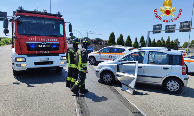 Scontro tra due auto alle porte di Mantova, coinvolto anche un bimbo di 1 anno
